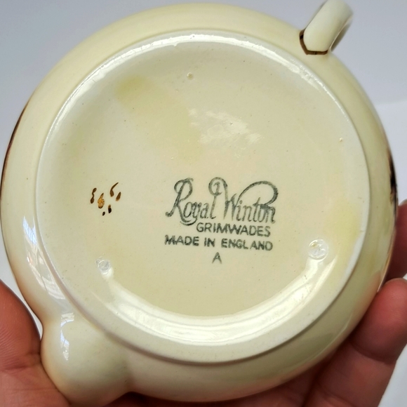 Vintage 1940's Royal Winton " National Dances " mini teapot stacking set - Picture 8 of 16